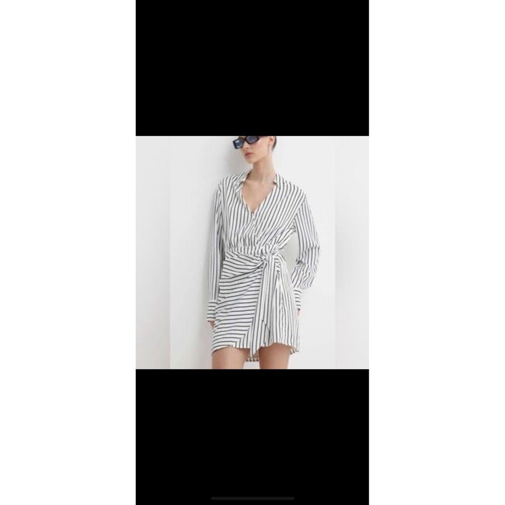 Abercrombie & Fitch White and Black Striped Wrap Mini Dress Size MT